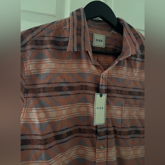 ROWM, NWT, Large, Button Down Short Sleeve Shirt, New With Tags, Salmon and Blue - Picture 4 of 5
